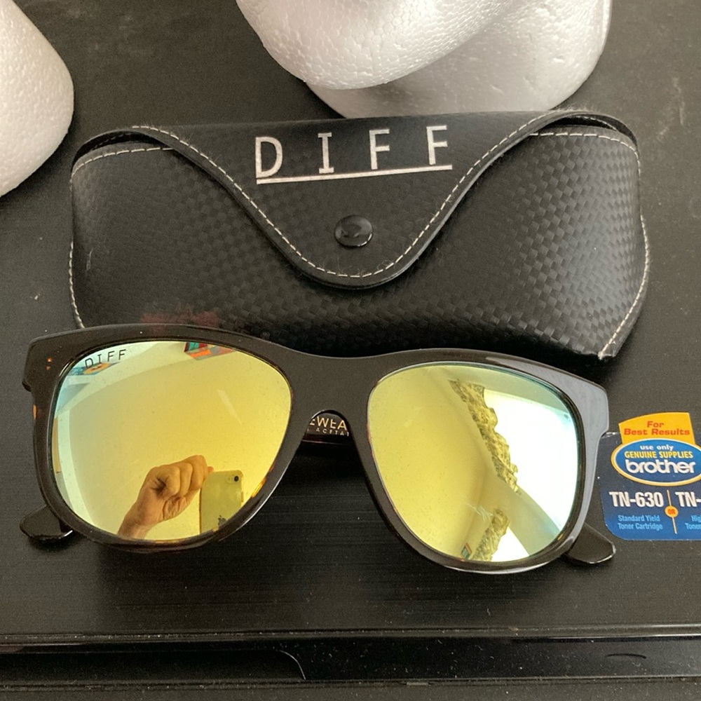 Diff eyewear MILO mirrored sunglasses